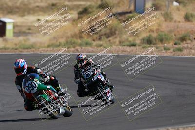 media/Apr-19-2025-AHRMA (Sat) [[3d98ca3309]]/Race/Group 8/Turn 4/